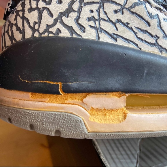 Jordan 3 Black Cement 2001 - Picture 10 of 10